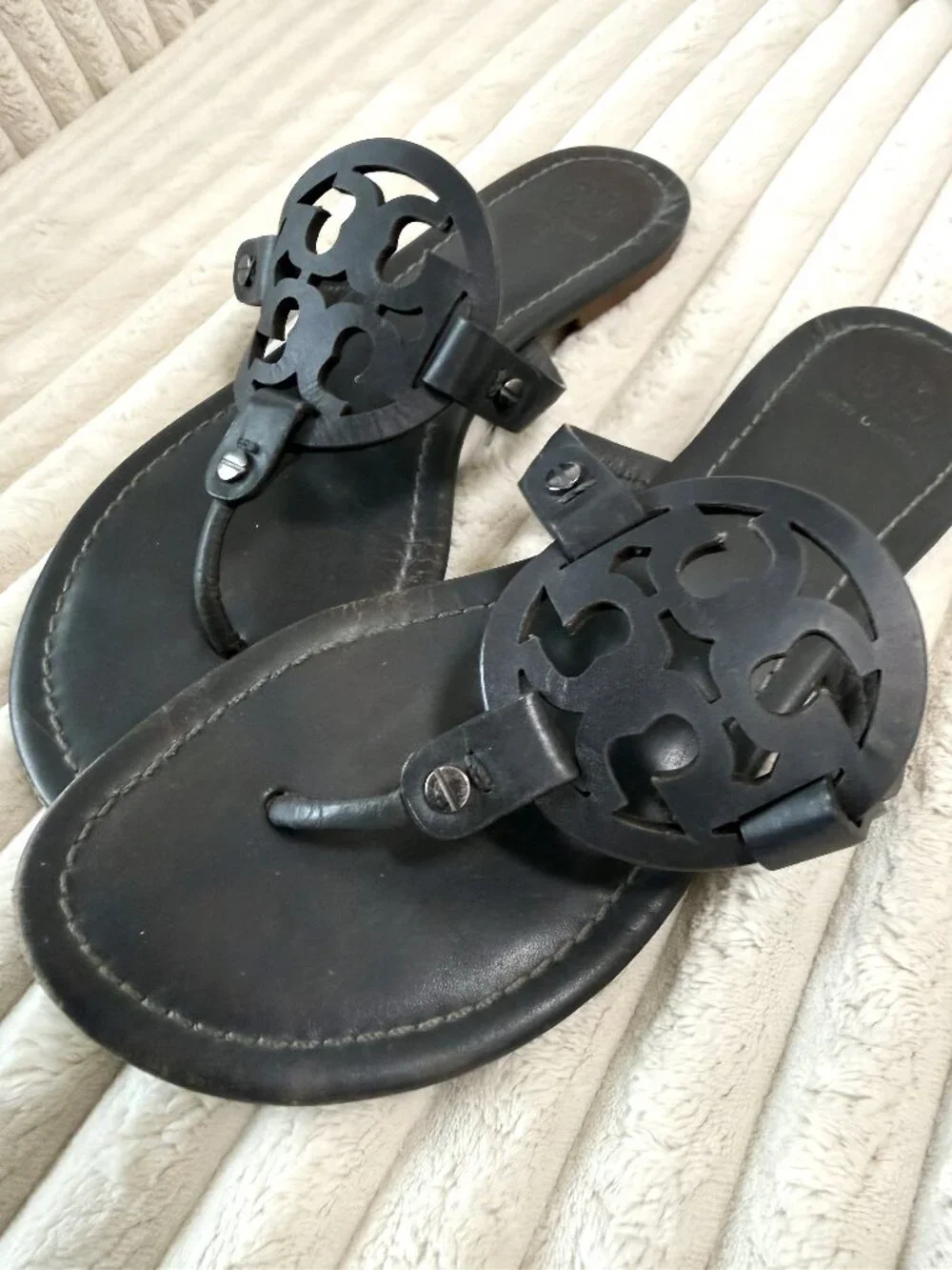 Tory Burch Miller Thong sandal - Charcoal Size 9